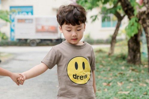 Dân tình lụi tim trước câu nói ngọt ngào của bé Bo nhà Hòa Minzy