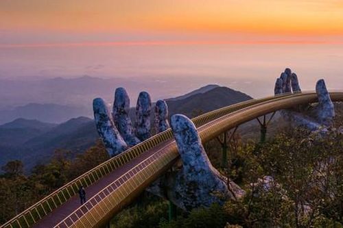 Bored Panda: Cầu Vàng là biểu tượng được biết đến nhiều nhất ở Việt Nam