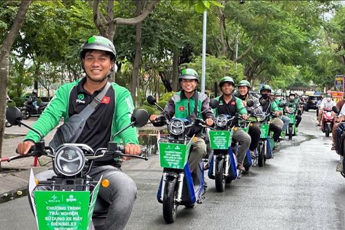 Gojek 'bắt tay' Selex Motors vận chuyển, giao đồ ăn bằng xe máy điện