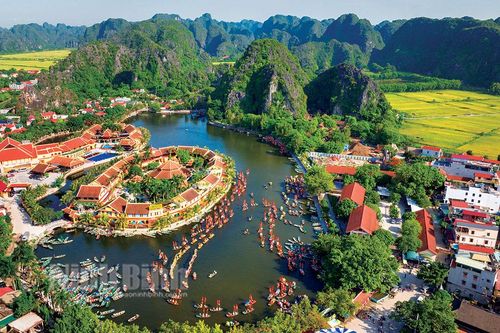 Phát huy giá trị riêng có, xây dựng Ninh Bình trở thành trung tâm du lịch của Quốc gia và khu vực