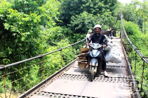 Khẩn cấp sửa chữa cầu treo Đát Ma