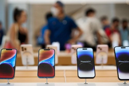 Trung Quốc cấm nhân viên chính phủ dùng iPhone