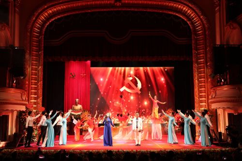 20 năm Hội đồng Lý luận, phê bình văn học nghệ thuật Trung ương