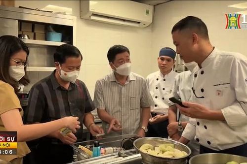 Phát hiện nhiều vi phạm ATVSTP tại khách sạn 5 sao