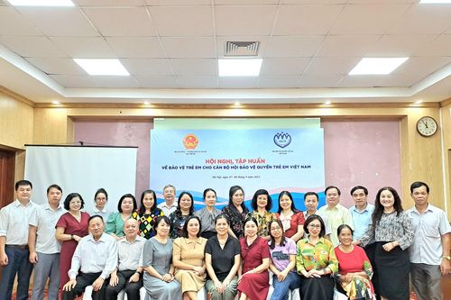 Nâng cao năng lực bảo vệ quyền trẻ em cho cán bộ Hội Bảo vệ quyền trẻ em Việt Nam