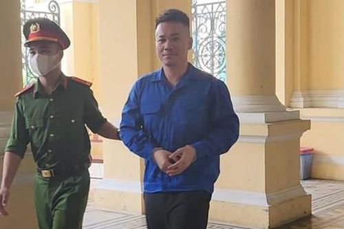 Các bị cáo trong đường dây đánh bạc qua mạng, trang bị ''hàng nóng'' để đòi nợ lãnh án