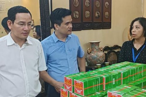 Quận Ba Đình: Kiểm tra an toàn thực phẩm cơ sở bánh cốm Nguyên Ninh