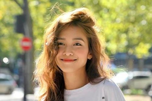 Không chỉ Phương Oanh, ngay cả Khả Ngân cũng vừa bị phát hiện viết sai chính tả