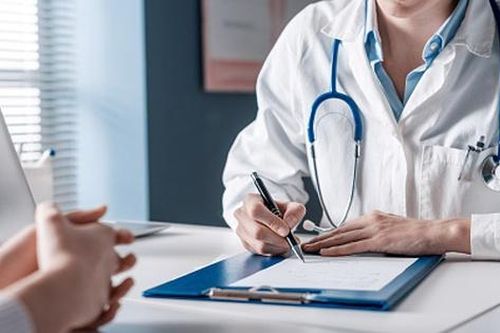 Văn bằng công nghệ sinh học có được hành nghề xét nghiệm?