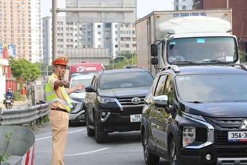 Phân luồng giao thông trong dịp đoàn khách quốc tế thăm chính thức Việt Nam