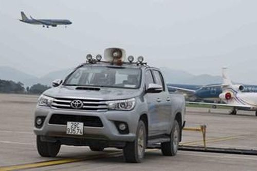 Giảm đáng kể số vụ máy bay bị rách lốp tại sân bay Nội Bài