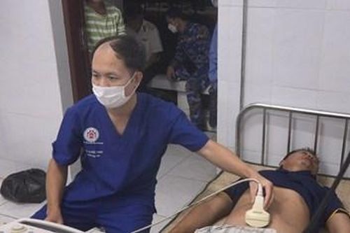 Huyện Trường Sa: Cấp cứu kịp thời ngư dân gặp nạn trên biển