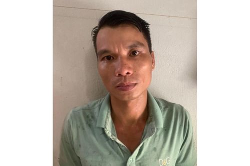 Bắt giữ khẩn cấp yêu râu xanh