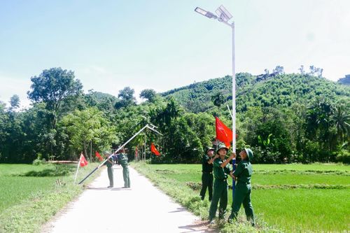 Xung kích xây dựng biên cương