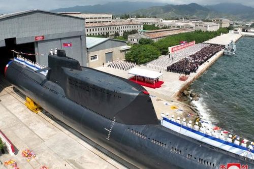 Triều Tiên trình làng tàu ngầm tấn công hạt nhân chiến thuật mới