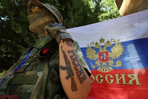 Cuba bắt 17 kẻ buôn người sang Ukraine tham chiến