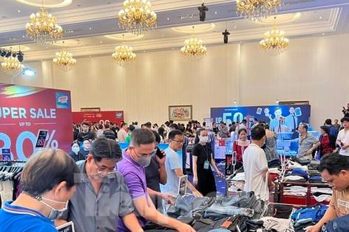 TPHCM lần đầu tổ chức mua sắm hàng hiệu giá rẻ