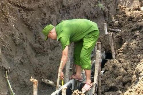 Sập mái taluy khi thi công khu tái định cư, một người tử vong