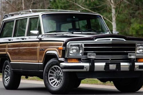 Những chiếc ô tô SUV cũ giữ giá nhất trên thị trường