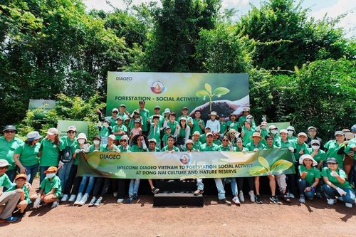 Diageo Việt Nam trồng 1.000 cây xanh ở Đồng Nai