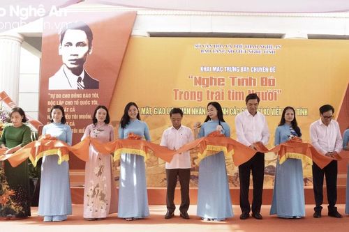 Giới thiệu hơn 100 tư liệu tại Trưng bày chuyên đề 'Nghệ Tĩnh đỏ trong trái tim Người'