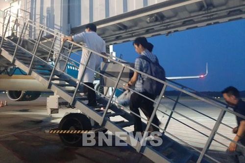 Vietnam Airlines vận chuyển tạng hiến cứu người từ Nghệ An đến Hà Nội