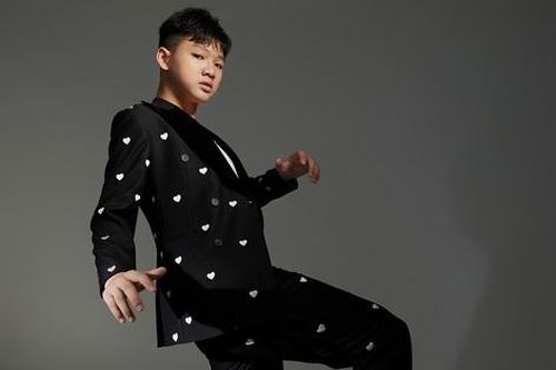 Mẫu teen 15 tuổi cao 1m83 được Xuân Lan dự đoán sẽ 'càn quét' sàn diễn thời trang là ai?