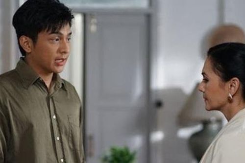 Thấy con dâu khổ quá, mẹ chồng nổi giận đuổi con trai ra khỏi nhà