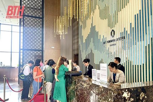 Đẩy mạnh kích cầu du lịch những tháng cuối năm