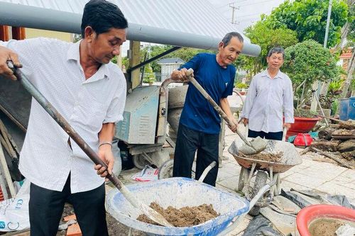Ban Trị sự Phật giáo Hòa Hảo xã Định Thành chung tay chăm lo an sinh xã hội