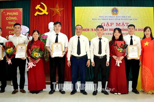8 tác phẩm đạt giải cuộc thi viết về ngành Tòa án