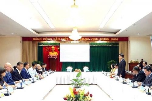 Đồng Nai: Quyết tâm thực hiện hiệu quả mục tiêu tăng trưởng xanh, năng lượng sạch