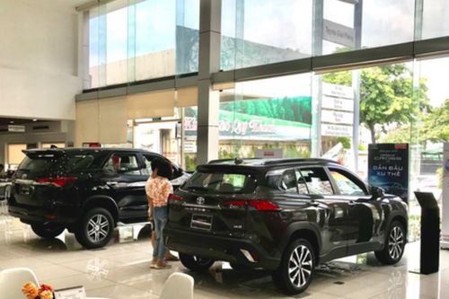 Thị trường ô tô tháng Ngâu: Nhiều ưu đãi nhưng sức mua yếu