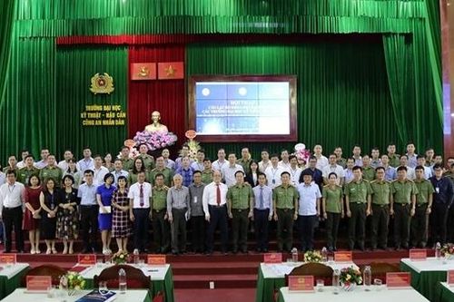 Xác định nghĩa vụ quốc gia trong thời đại không gian mạng là bước đi chiến lược