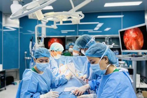 Thêm nhiều cơ hội cho người nghèo được điều trị ung thư phổi bằng kỹ thuật mới nhất