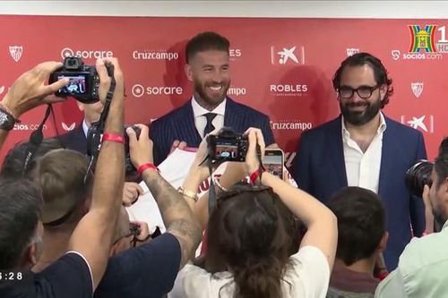 Họp báo với Sergio Ramos khi trở về Sevilla