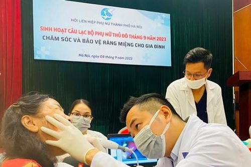 Nâng cao kiến thức chăm sóc sức khỏe răng miệng cho gia đình