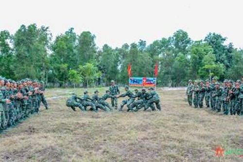 Sư đoàn 330, Quân khu 9: Nhiều cách làm để bồi dưỡng kỹ năng cho cán bộ chính trị