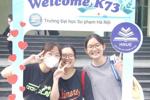 Hơn 4.000 tân sinh viên nhập học Trường ĐH Sư phạm Hà Nội