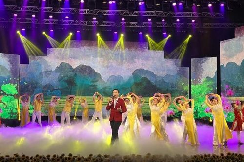 Đặc sắc chương trình nghệ thuật đặc biệt 'Tiếng Mẹ thân thương'