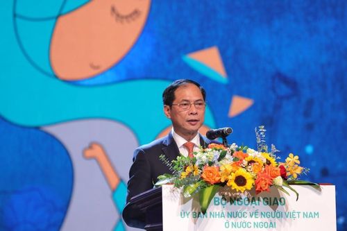 Tạo động lực học tập và sử dụng tiếng Việt trong đồng bào ta ở nước ngoài
