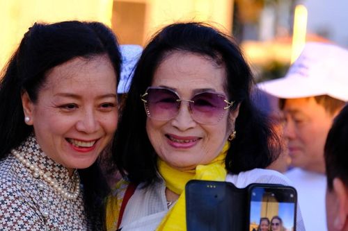 NSƯT Chiều Xuân hạnh phúc khi gặp lại thần tượng NSND Trà Giang