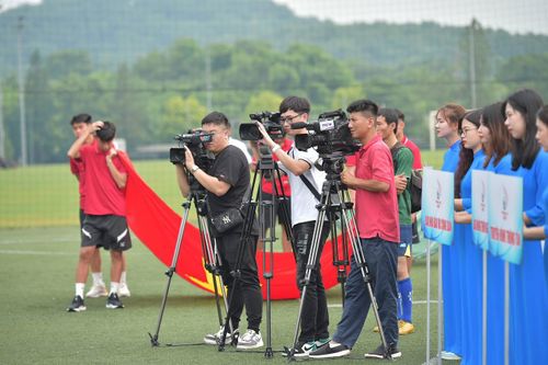 Chùm ảnh: Đông đảo phóng viên tác nghiệp tại Press Cup 2023