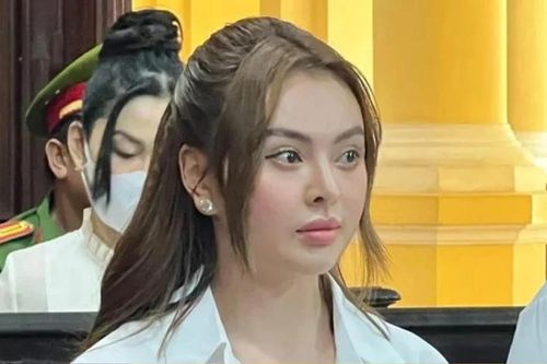 Trang Nemo đăng clip khoe được con trai nhỏ nói lời yêu thương ngọt ngào