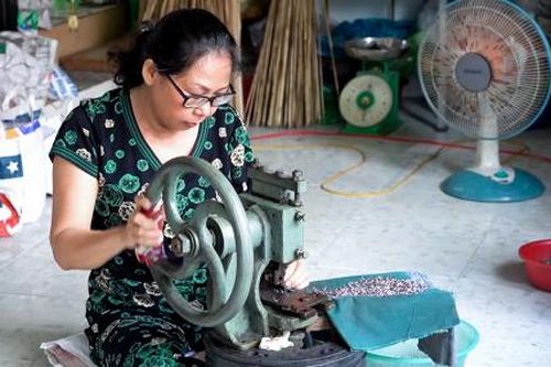 Xóm lưỡi câu vào mùa