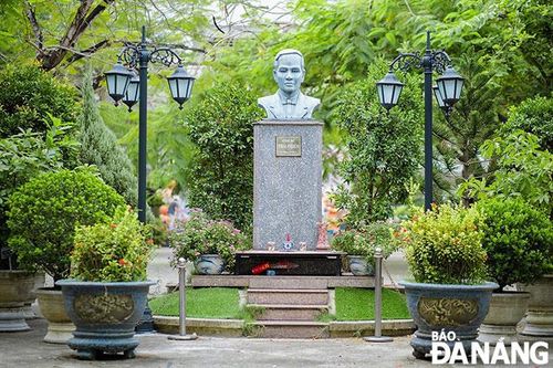 Trường THPT Thái Phiên: Vun trồng cây đời mãi xanh tươi...