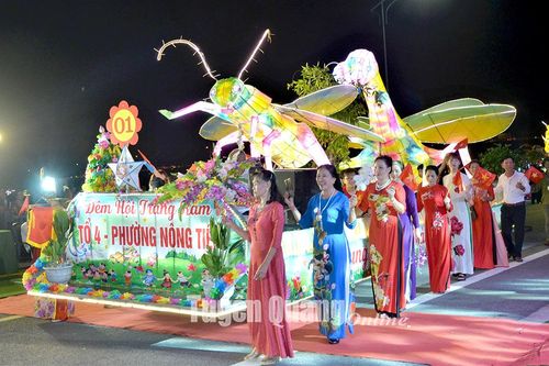 32 mô hình đèn Trung thu dự thi ở Cụm 2, Cụm 3 và phường Tân Quang