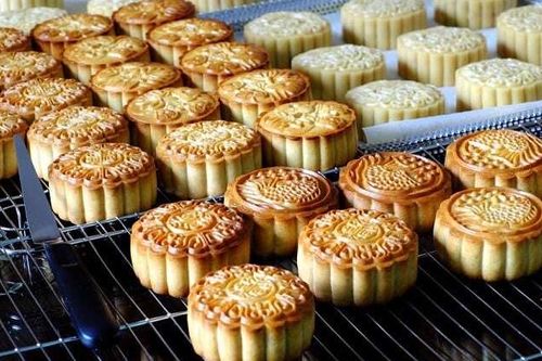 Chọn bánh Trung thu thế nào cho an toàn?