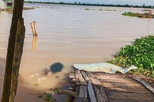 Phát hiện thi thể nam giới nổi trên sông Trà Ôn