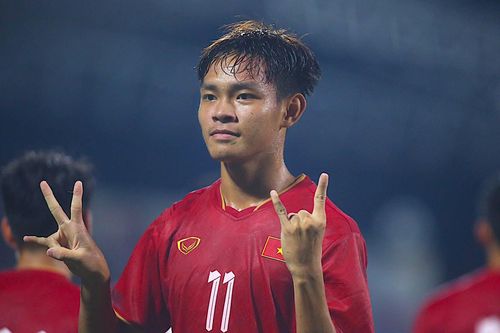 Bùi Vĩ Hào xuất sắc nhất trận U23 Việt Nam thắng U23 Yemen
